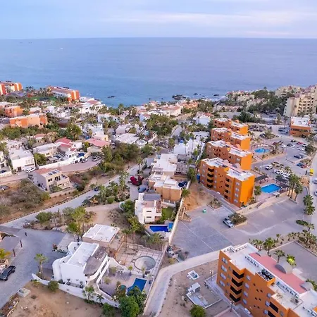 3 Bed 4 Bath Ocean View With Heated Pool. Villa