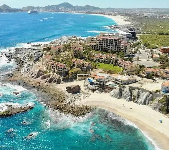 Holiday home 3 Bed 4 Bath Ocean View With Heated Pool. El Pueblito (Baja California Sur)