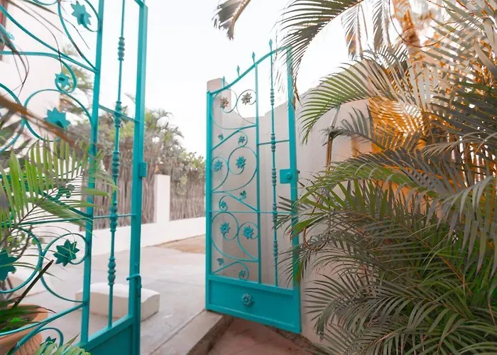3 Bed 4 Bath Ocean View With Heated Pool.