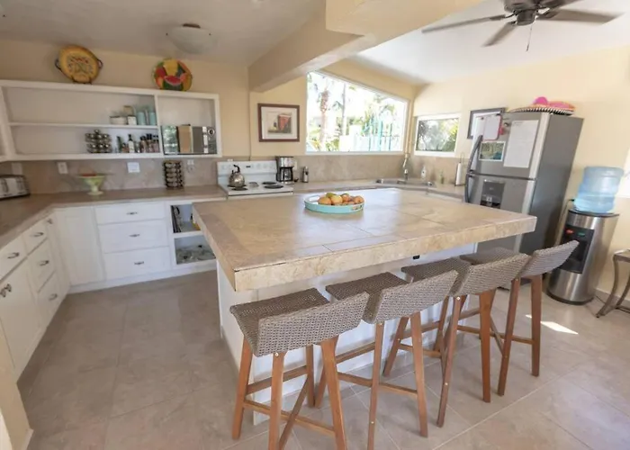 3 Bed 4 Bath Ocean View With Heated Pool. * El Pueblito (Baja California Sur)