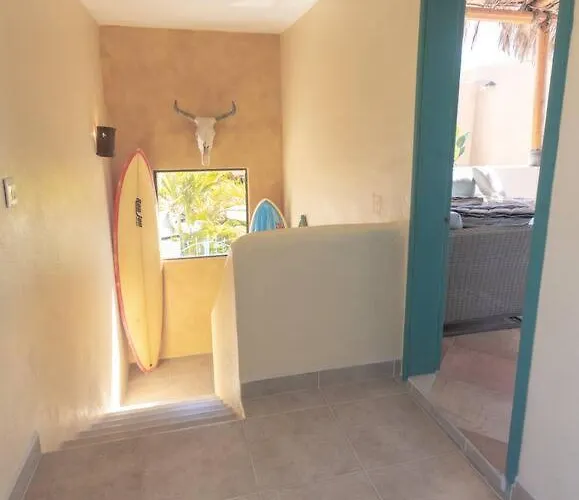 3 Bed 4 Bath Ocean View With Heated Pool. Holiday home
